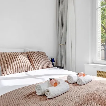 Apartment Michel Ange, Charme Au Coeur Du 16eme Arr Paris